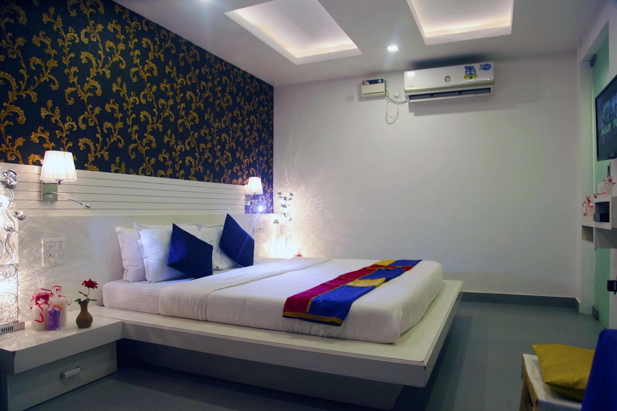 Paparazzi Hotel Baga